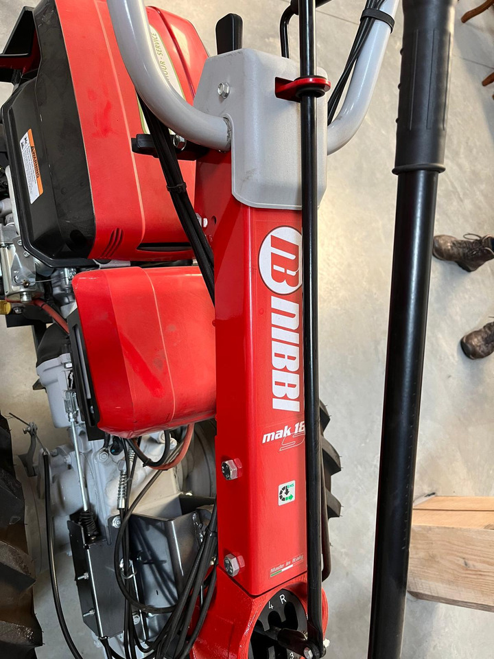 Emak mak 18 - Industrial sweeper: picture 3 Emak mak 18 - Industrial sweeper: picture 3