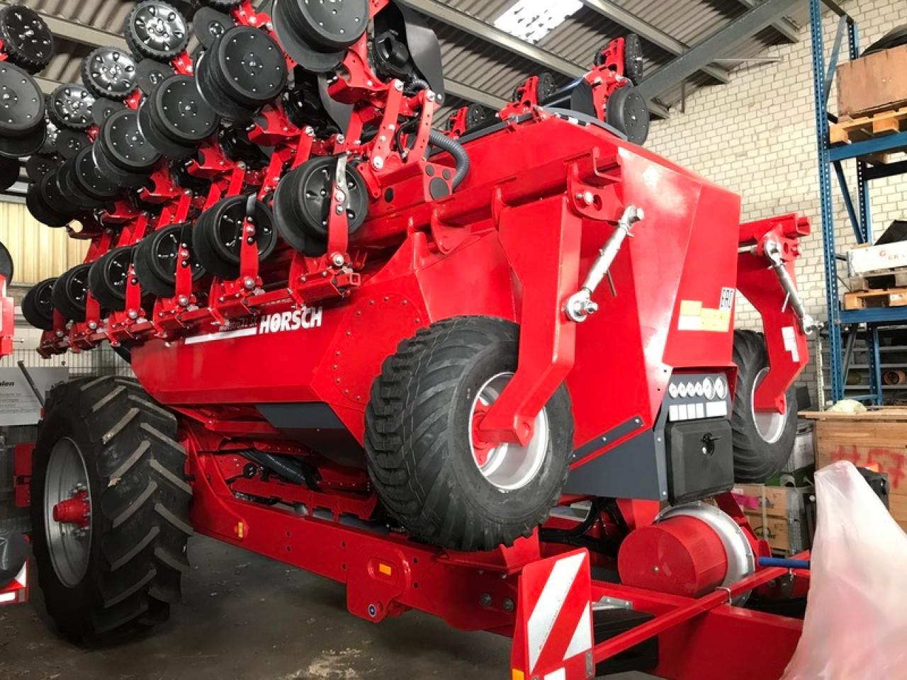 Horsch MAESTRO 12SX AUTOFORCE - Precision sowing machine: picture 2 Horsch MAESTRO 12SX AUTOFORCE - Precision sowing machine: picture 2