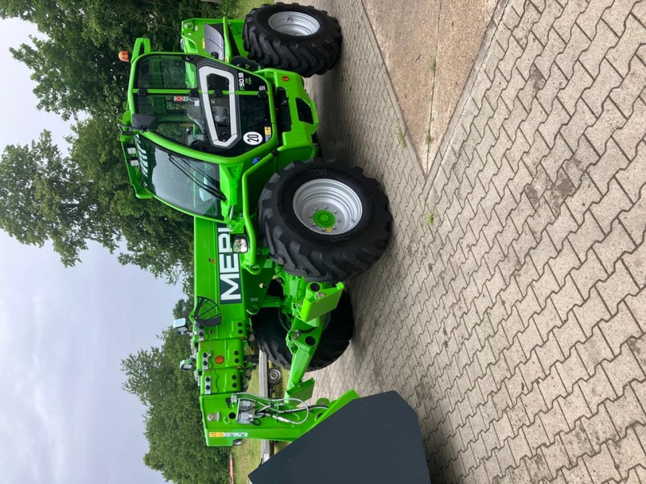Merlo P50.18 CS INKL LEICHTGUTSCHAUFEL - Telescopic handler: picture 3 Merlo P50.18 CS INKL LEICHTGUTSCHAUFEL - Telescopic handler: picture 3