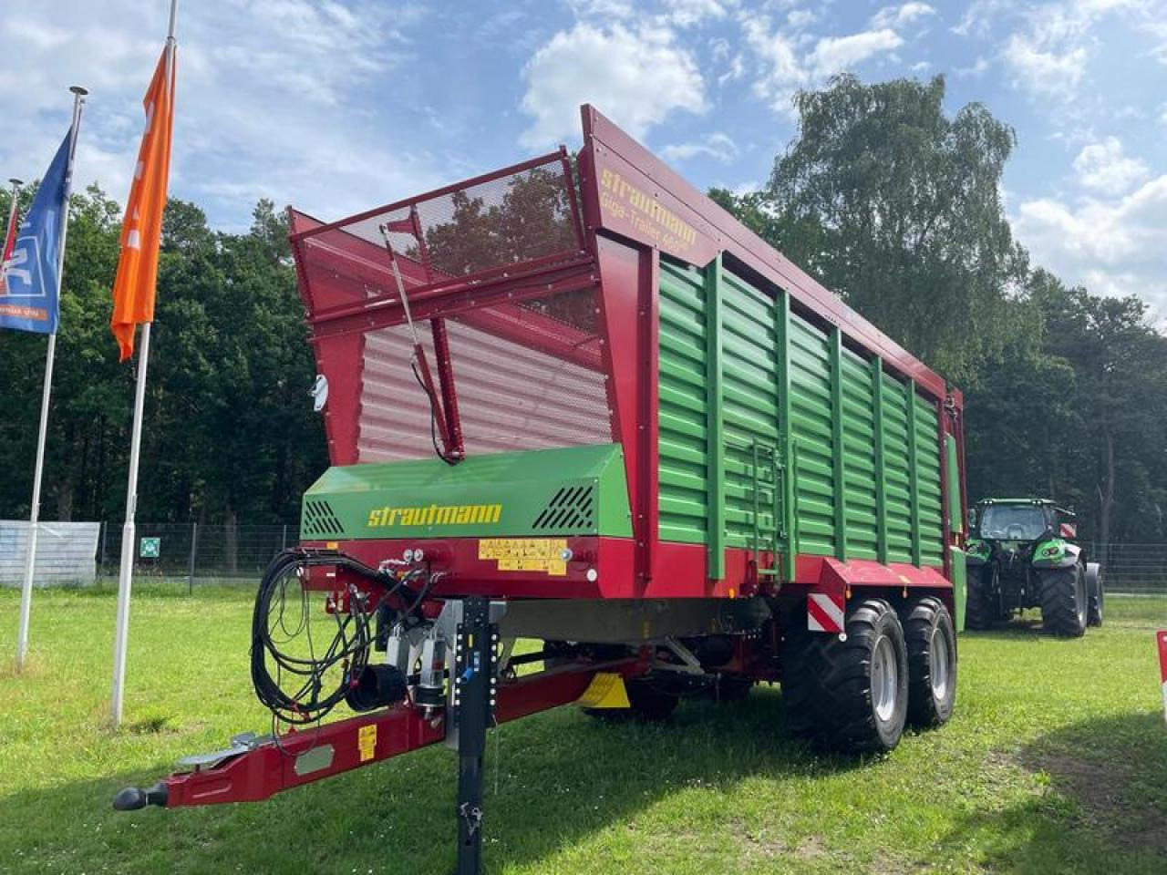 Strautmann GIGA 460 DO - Farm tipping trailer/ Dumper: picture 1 Strautmann GIGA 460 DO - Farm tipping trailer/ Dumper: picture 1