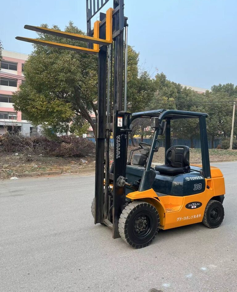 Toyota 7FD30 8FD30 7FD35 3ton 5ton forklift for sale - Diesel forklift: picture 5 Toyota 7FD30 8FD30 7FD35 3ton 5ton forklift for sale - Diesel forklift: picture 5