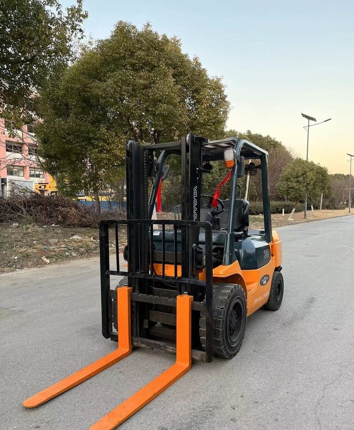 Toyota 7FD30 leasing Toyota 7FD30: picture 8