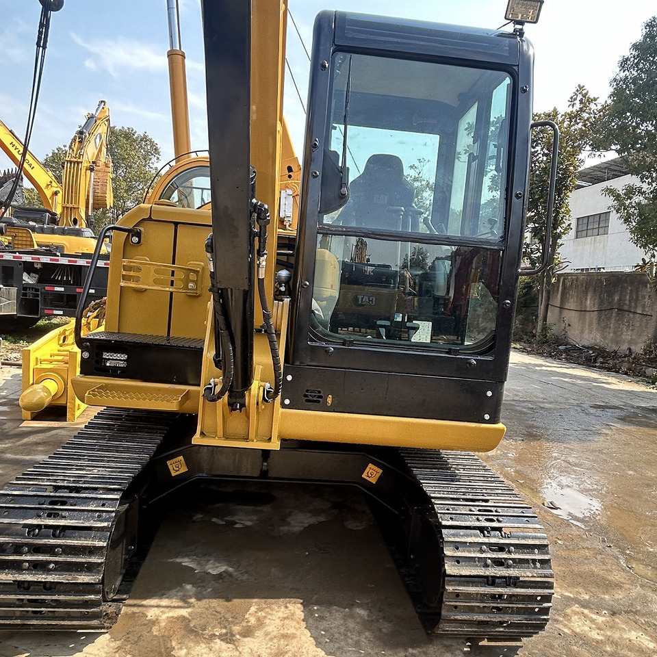 CAT 305.5E2 Excavator - Mini excavator: picture 3 CAT 305.5E2 Excavator - Mini excavator: picture 3