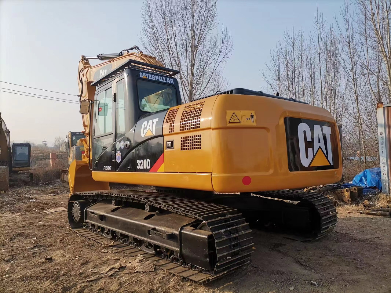 CAT 320DL used excavator - Crawler excavator: picture 3 CAT 320DL used excavator - Crawler excavator: picture 3
