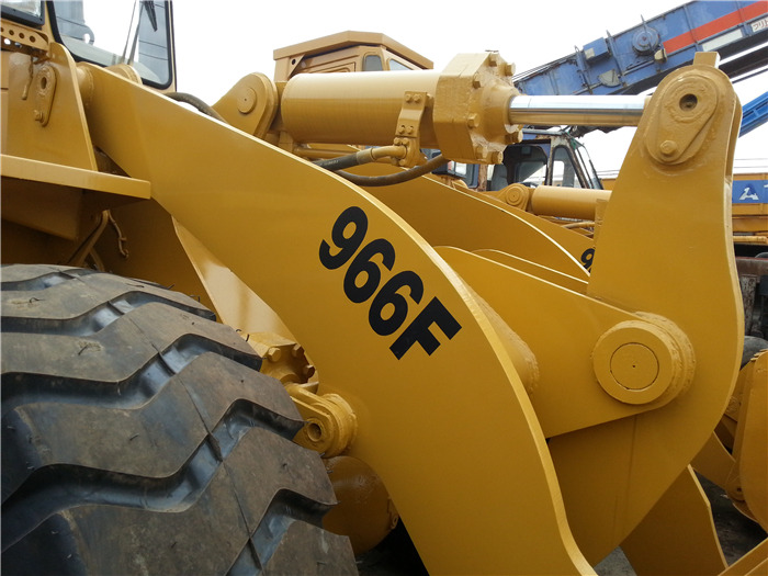 CAT 966F - Wheel loader: picture 4 CAT 966F - Wheel loader: picture 4