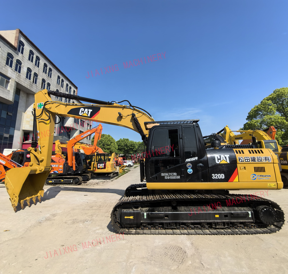 CAT320D - Crawler excavator: picture 2 CAT320D - Crawler excavator: picture 2