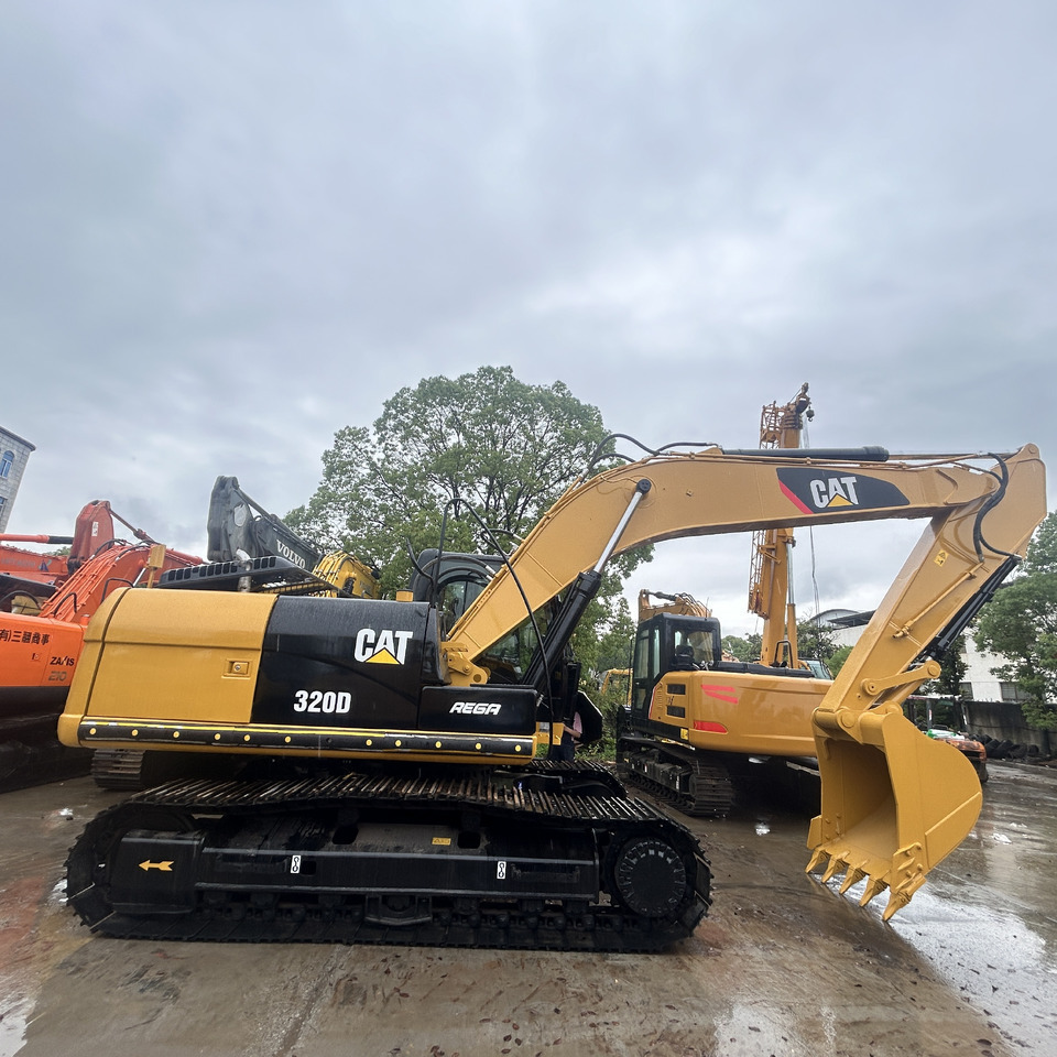 CAT320D - Crawler excavator: picture 1 CAT320D - Crawler excavator: picture 1
