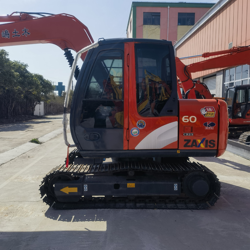 Hitachi ZX60 Excavator - Crawler excavator: picture 2 Hitachi ZX60 Excavator - Crawler excavator: picture 2