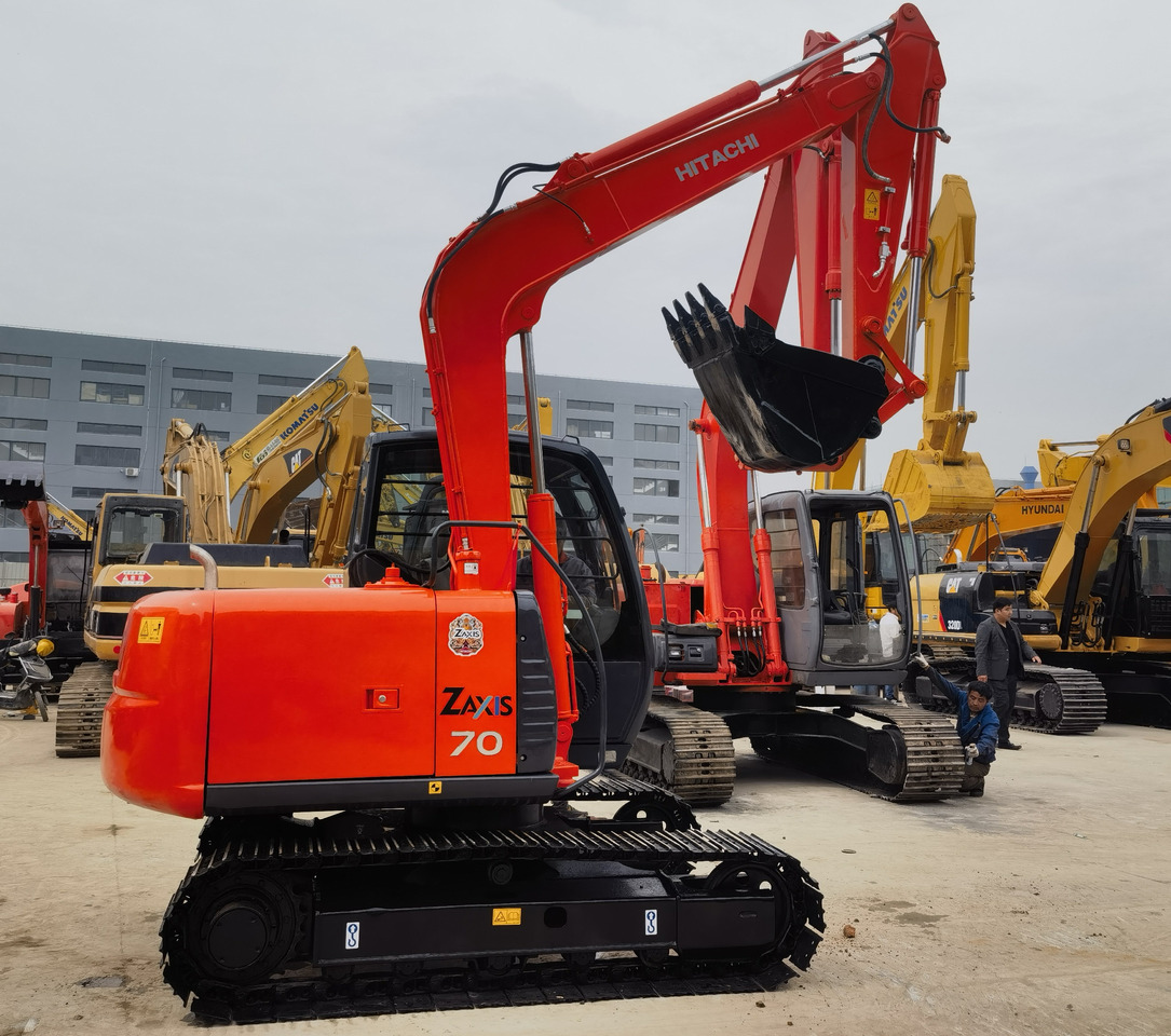 Hitachi ZX70 Excavator - Mini excavator: picture 1 Hitachi ZX70 Excavator - Mini excavator: picture 1