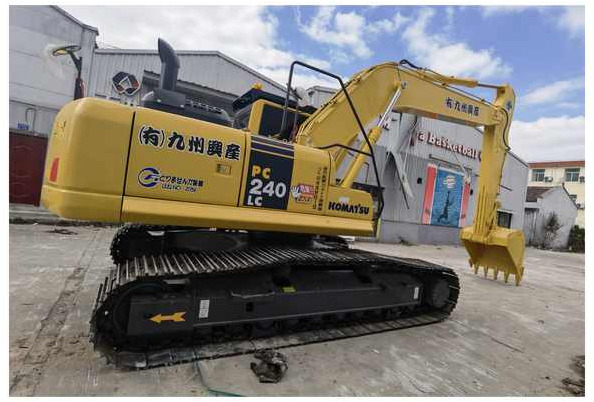 Japan Made Komatsu Second hand PC240LC-8 Excavator Used Construction Machine Komatsu Digger For Sale - Crawler excavator: picture 1 Japan Made Komatsu Second hand PC240LC-8 Excavator Used Construction Machine Komatsu Digger For Sale - Crawler excavator: picture 1