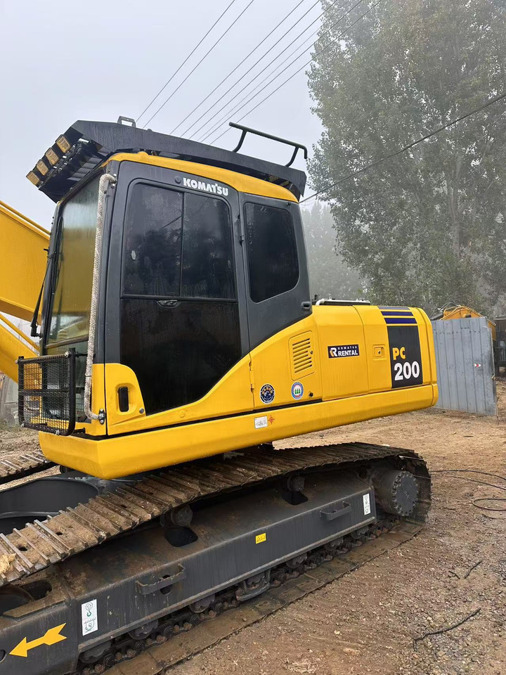 Komatsu PC200-7 excavator - Crawler excavator: picture 3 Komatsu PC200-7 excavator - Crawler excavator: picture 3