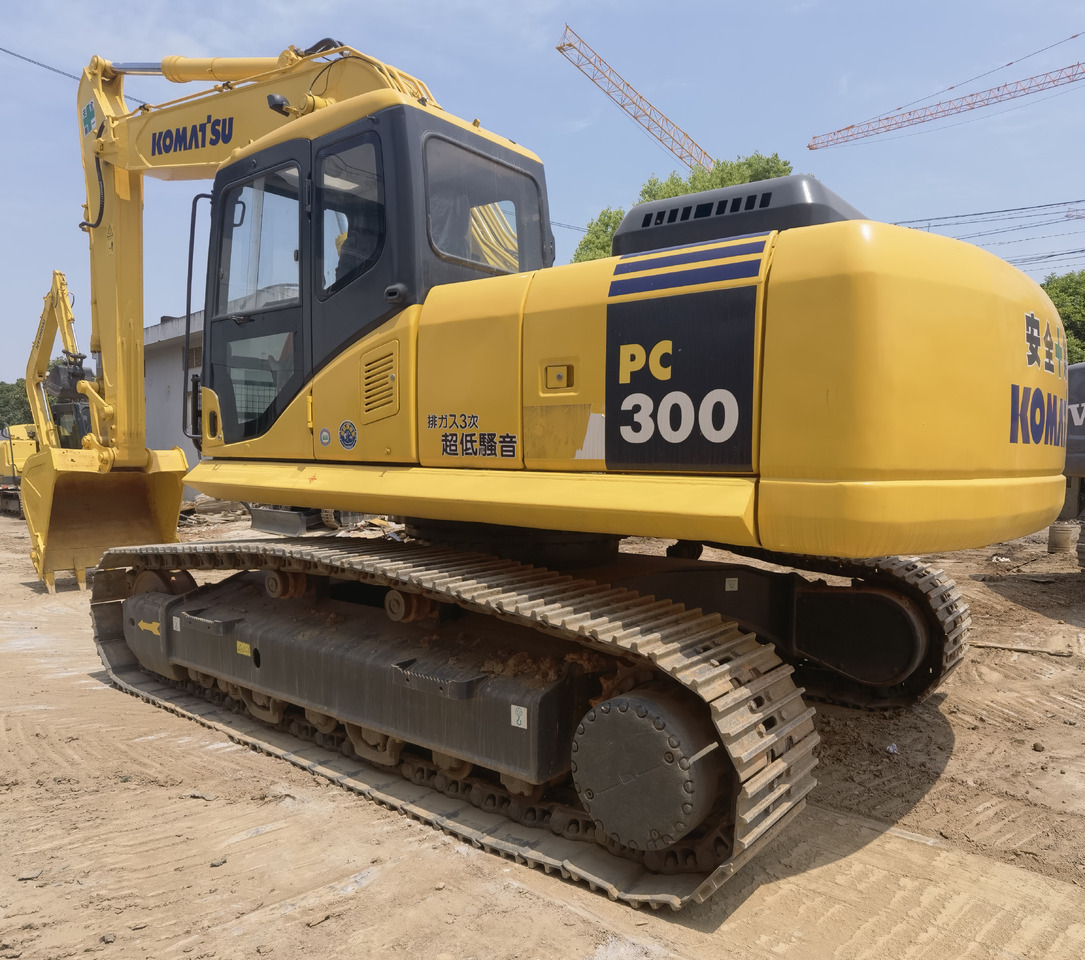 Komatsu PC350-7 excavator - Crawler excavator: picture 2 Komatsu PC350-7 excavator - Crawler excavator: picture 2