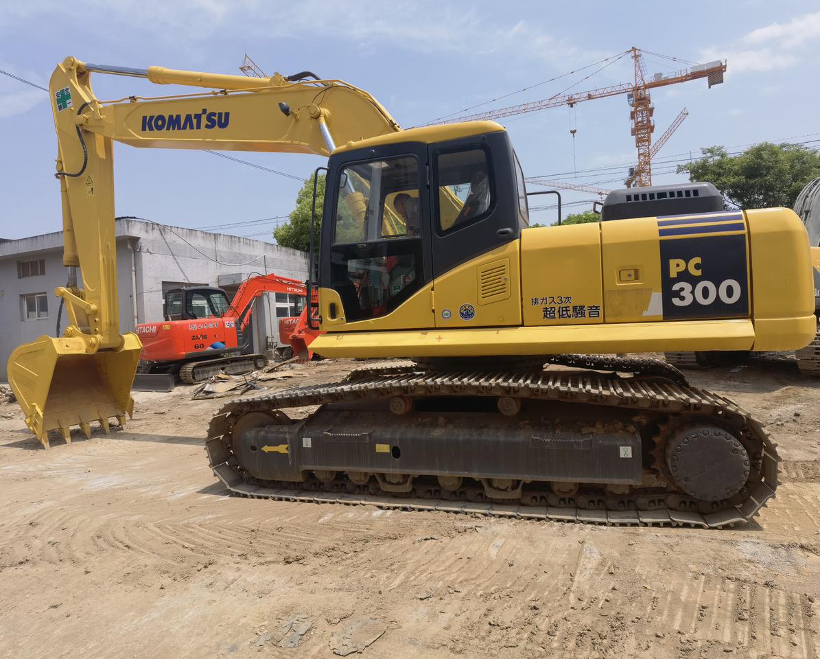 Komatsu PC350-7 excavator - Crawler excavator: picture 2 Komatsu PC350-7 excavator - Crawler excavator: picture 2