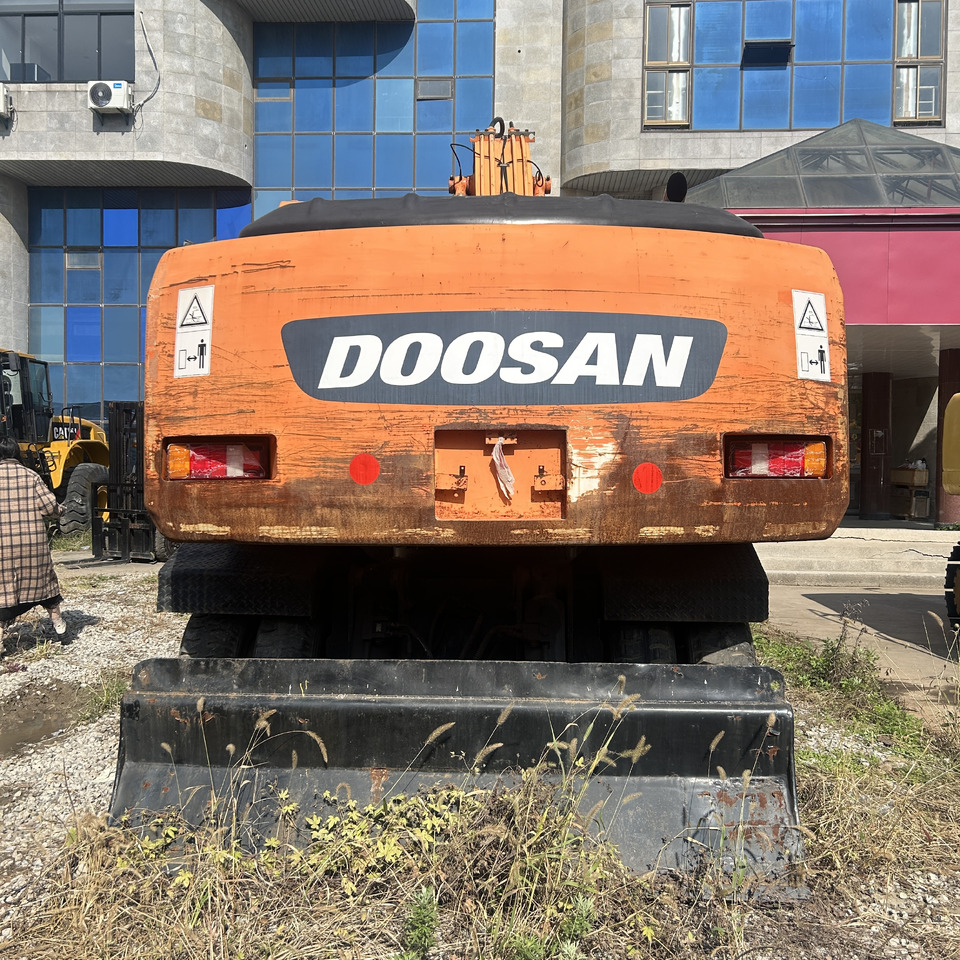 Doosan Doosan dh210w-7 wheel excavator - Wheel excavator: picture 2 Doosan Doosan dh210w-7 wheel excavator - Wheel excavator: picture 2