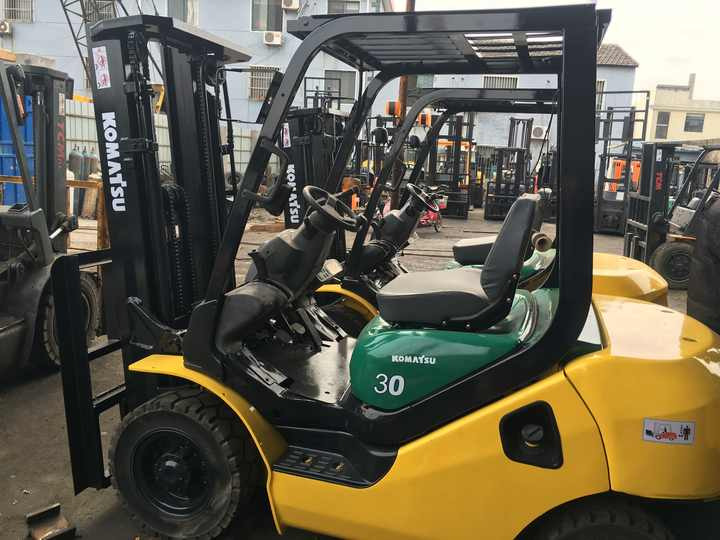 Second hand good condition Komatsu FD30 Forklift Cheap used 3ton forklift Komatsu warehouse machine on hot sale - Diesel forklift: picture 2 Second hand good condition Komatsu FD30 Forklift Cheap used 3ton forklift Komatsu warehouse machine on hot sale - Diesel forklift: picture 2