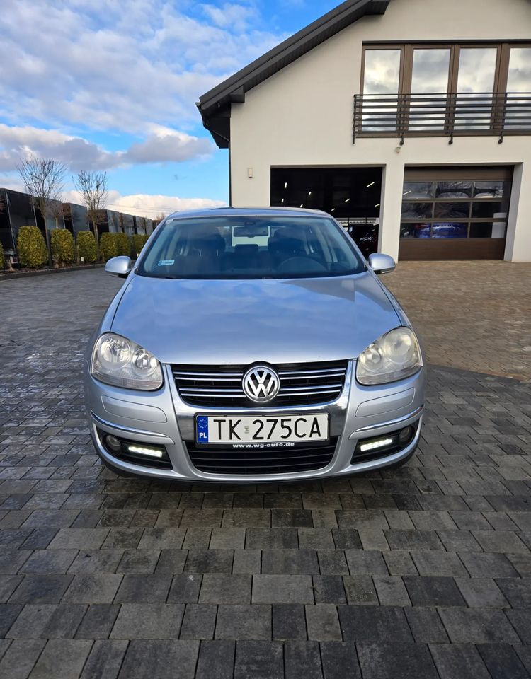 Volkswagen Jetta 2.0 TDI Sportline - Sedan: picture 1 Volkswagen Jetta 2.0 TDI Sportline - Sedan: picture 1