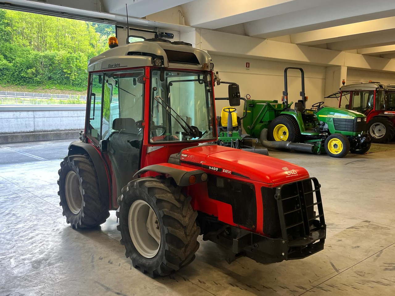 ANTONIO CARRARO SRX 9400 - Farm tractor: picture 2 ANTONIO CARRARO SRX 9400 - Farm tractor: picture 2