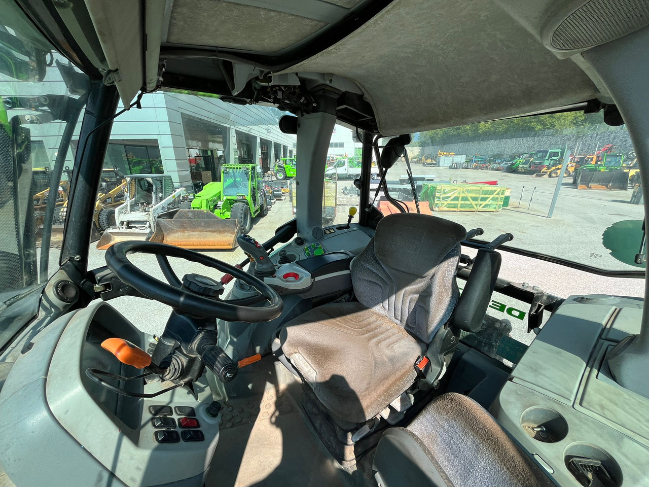 Farm tractor TRATTORE DEUTZ-FAHR AGROTRON K 420: picture 13
