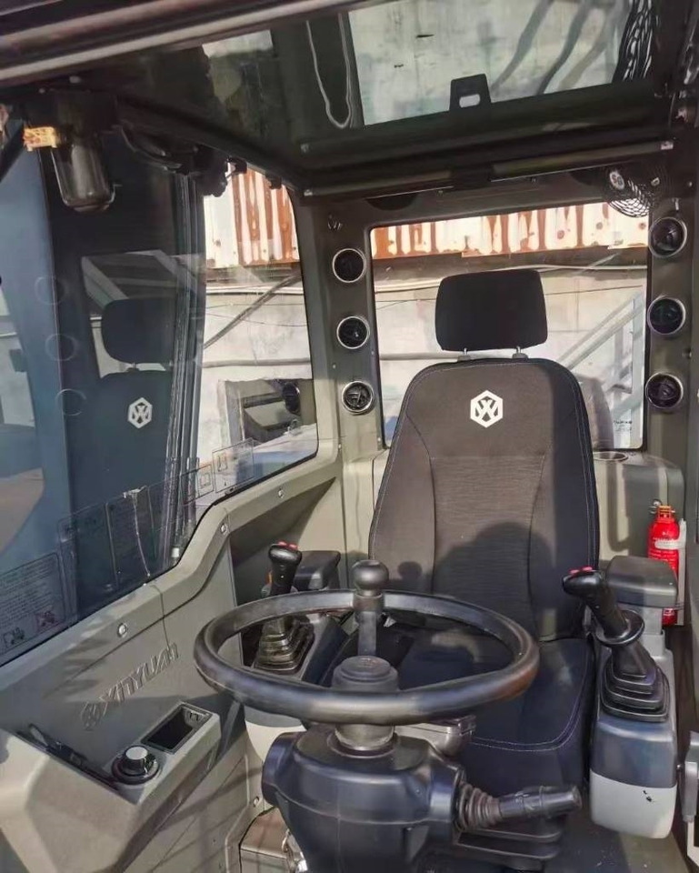 新源 75 - Wheel excavator: picture 5 新源 75 - Wheel excavator: picture 5