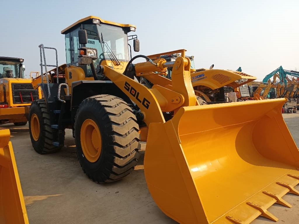 临工 956 - Wheel loader: picture 1 临工 956 - Wheel loader: picture 1