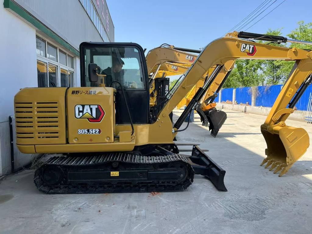 CAT 305.5 - Mini excavator: picture 1 CAT 305.5 - Mini excavator: picture 1
