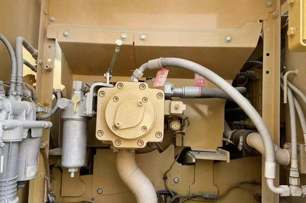 CAT 323 - Crawler excavator: picture 3 CAT 323 - Crawler excavator: picture 3