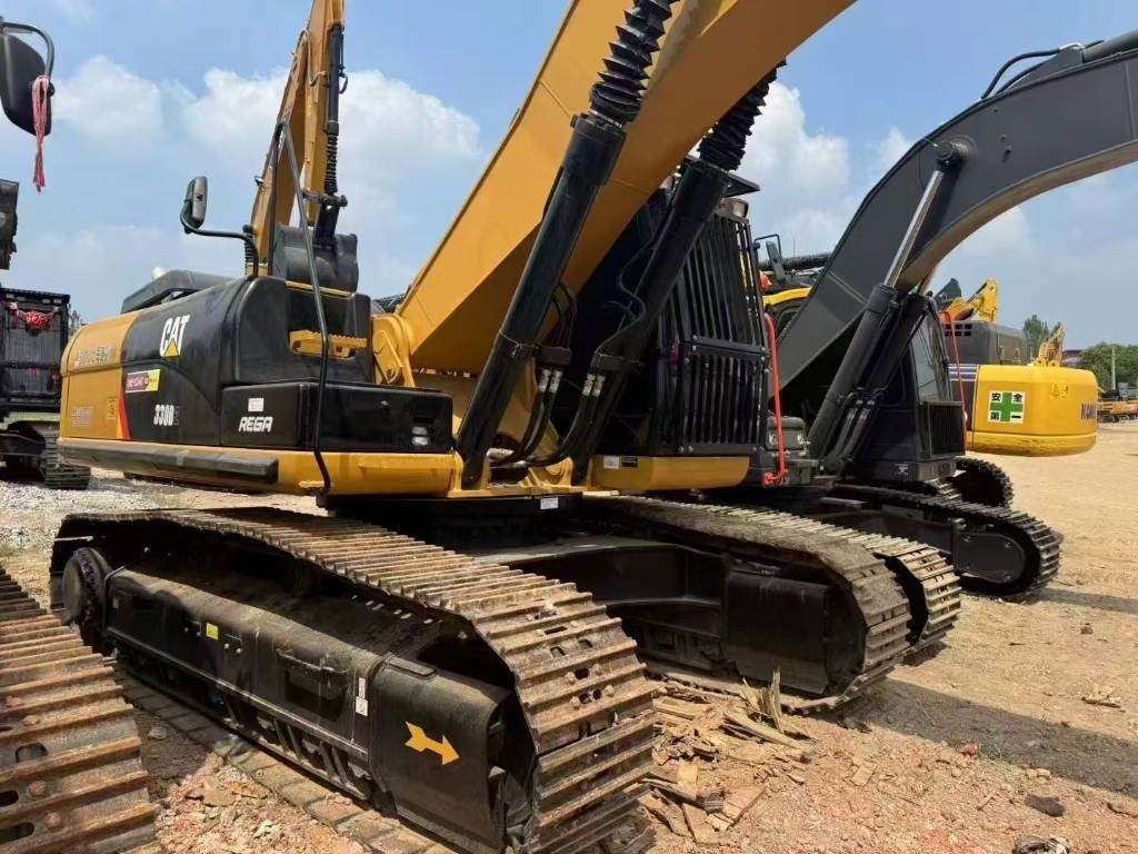 CAT 330 D L - Crawler excavator: picture 2 CAT 330 D L - Crawler excavator: picture 2