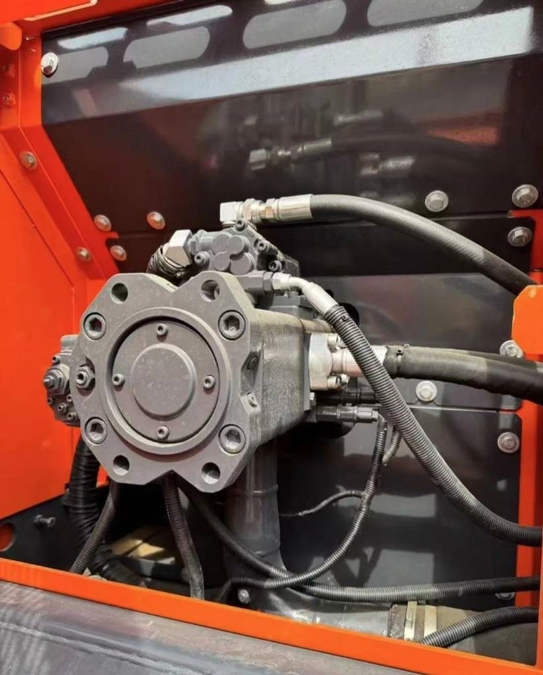 Doosan 225 DX - Crawler excavator: picture 2 Doosan 225 DX - Crawler excavator: picture 2