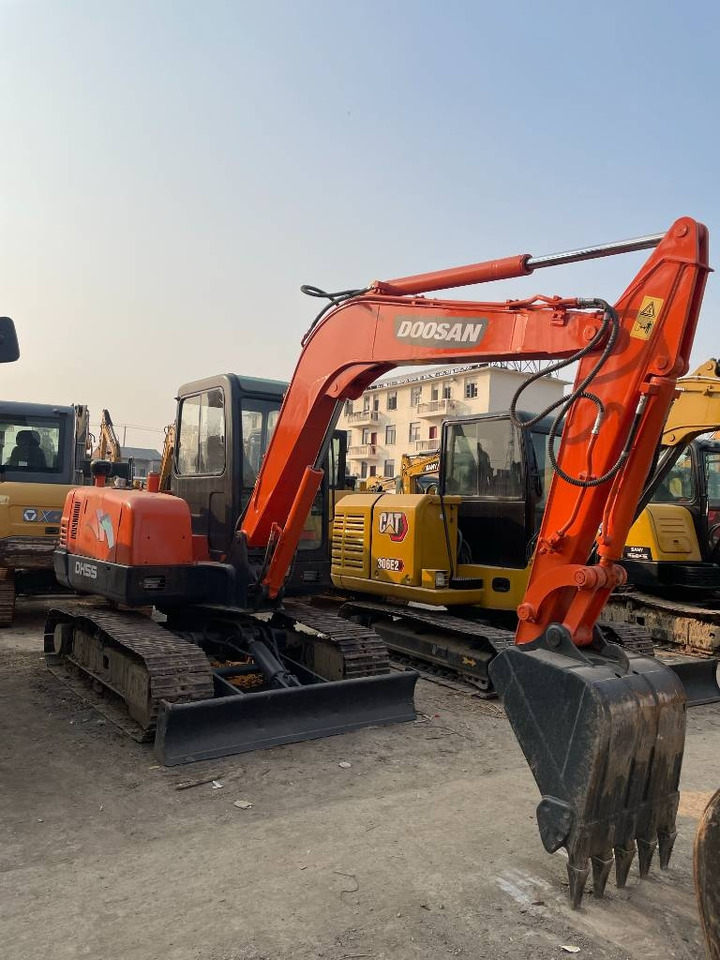 Doosan DH 55  - Mini excavator: picture 1 Doosan DH 55  - Mini excavator: picture 1