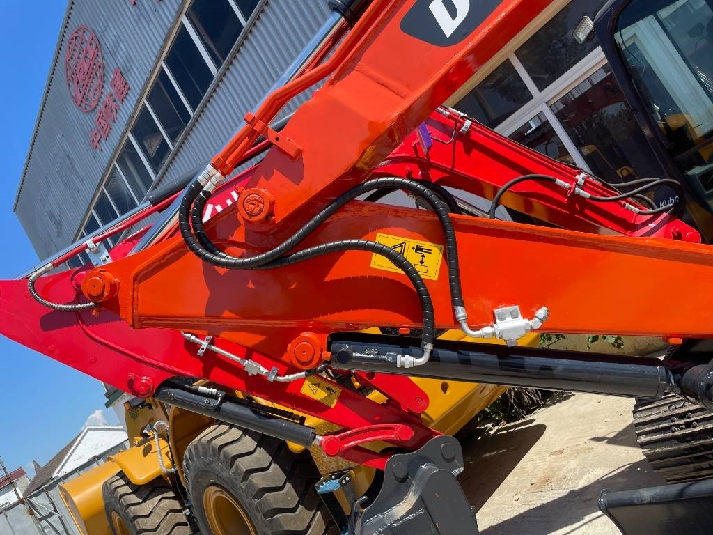 Crawler excavator Doosan DX 60: picture 10