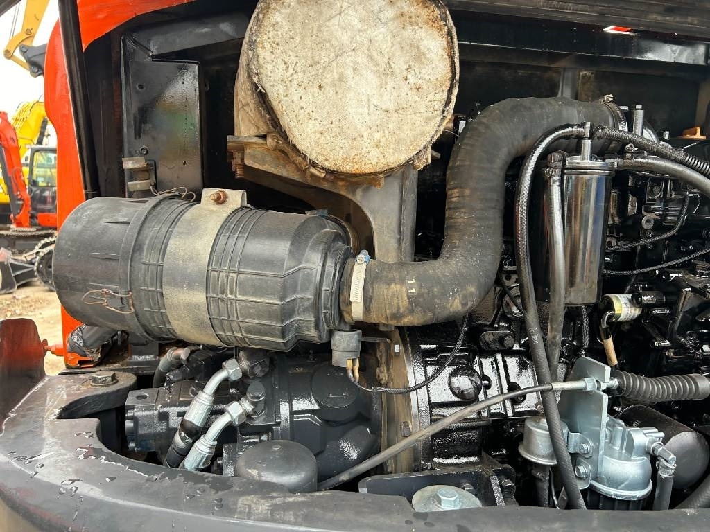 Crawler excavator Doosan DX 60: picture 12