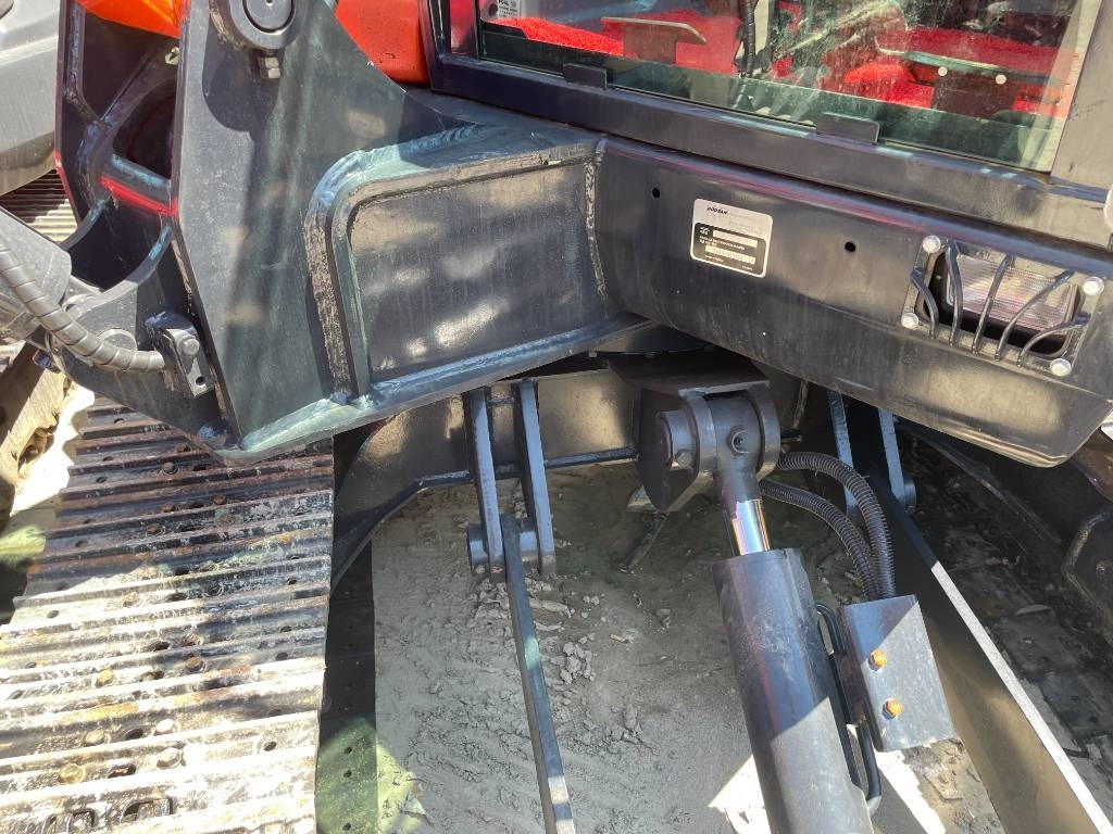 Crawler excavator Doosan DX 60: picture 16