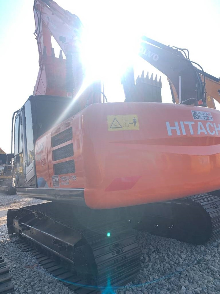 Hitachi 200 - Crawler excavator: picture 5 Hitachi 200 - Crawler excavator: picture 5