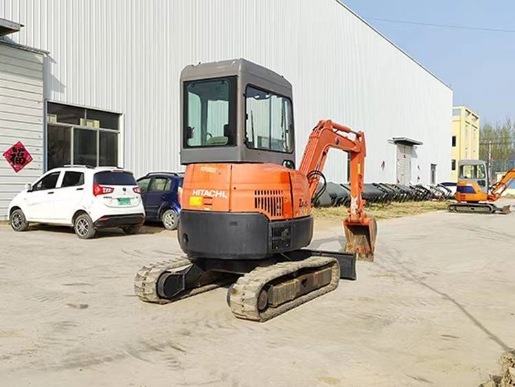 Hitachi ZX 30 - Mini excavator: picture 3 Hitachi ZX 30 - Mini excavator: picture 3