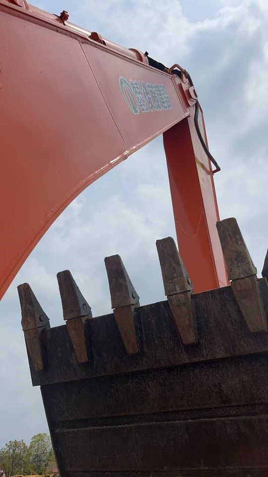 Crawler excavator Hitachi Zaxis 210 H-3: picture 6
