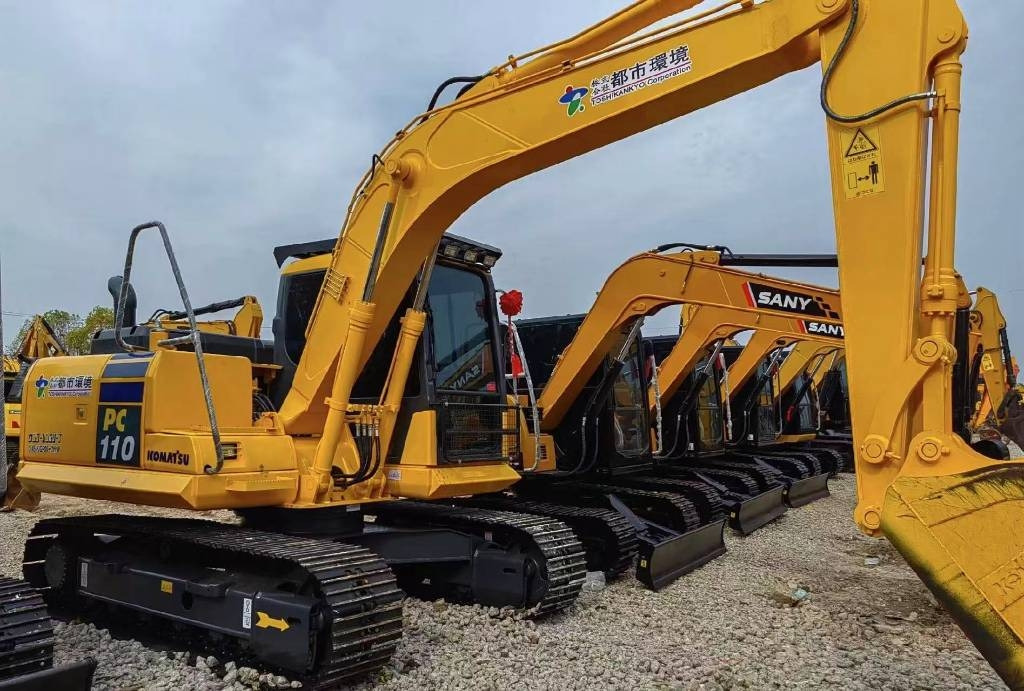 Komatsu PC 110 - Crawler excavator: picture 1 Komatsu PC 110 - Crawler excavator: picture 1