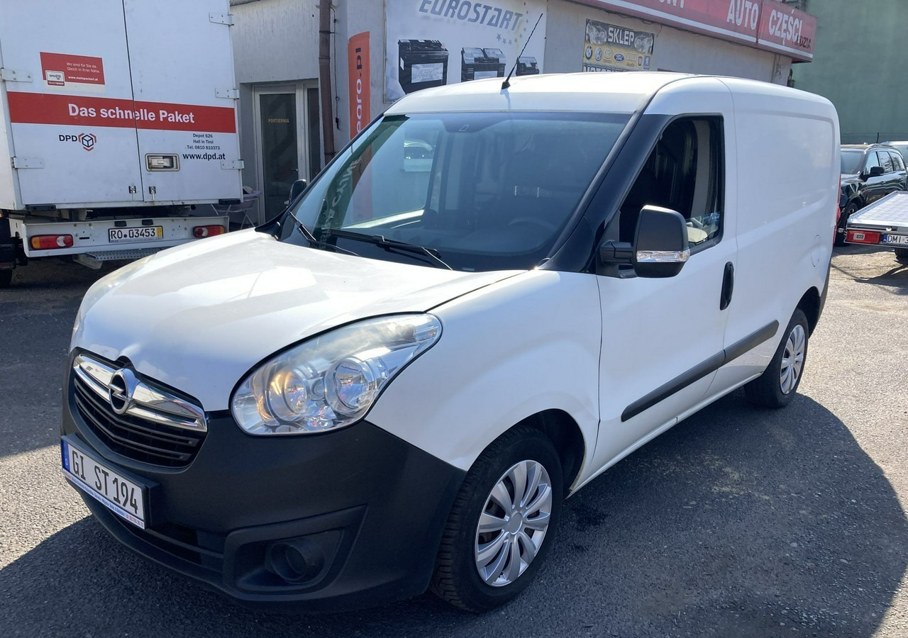 Fiat Doblo Fiat Doblo 1,3 jtd ECO Flex chłodnia do leków 2013 - Panel van: picture 4 Fiat Doblo Fiat Doblo 1,3 jtd ECO Flex chłodnia do leków 2013 - Panel van: picture 4