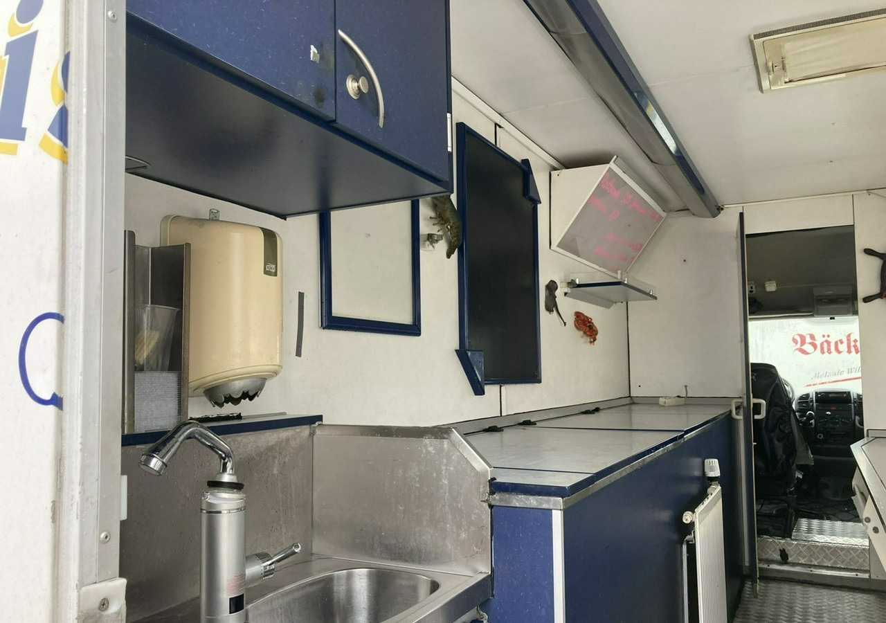Fiat Ducato Autosklep mięso-ryba Gastronomiczny Food Truck Foodtruck sklep 2004 - Vending truck, Commercial truck: picture 3 Fiat Ducato Autosklep mięso-ryba Gastronomiczny Food Truck Foodtruck sklep 2004 - Vending truck, Commercial truck: picture 3