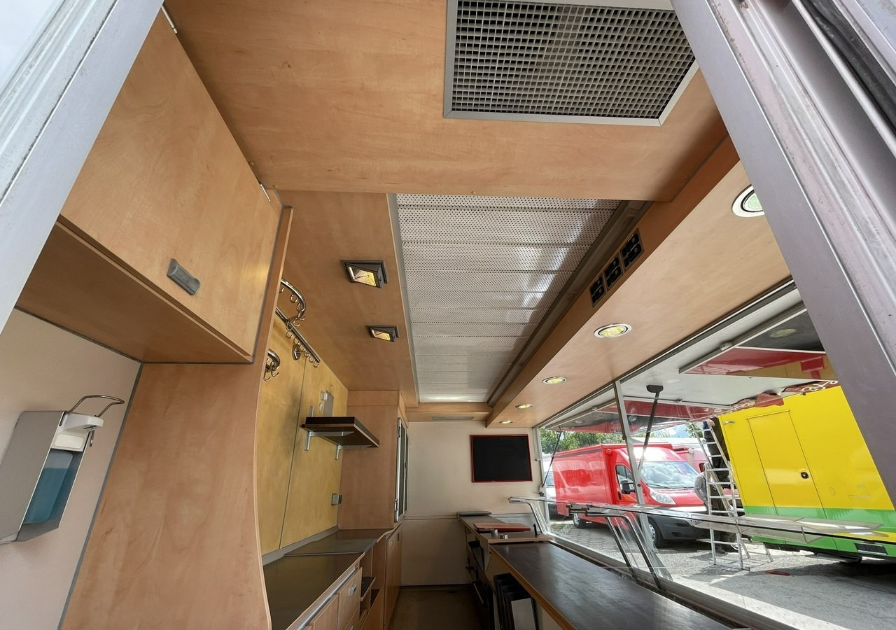Vending truck Fiat Ducato Autosklep wędlin Gastronomiczny Food Truck Foodtruck Sklep Borco: picture 9 Vending truck Fiat Ducato Autosklep wędlin Gastronomiczny Food Truck Foodtruck Sklep Borco: picture 9