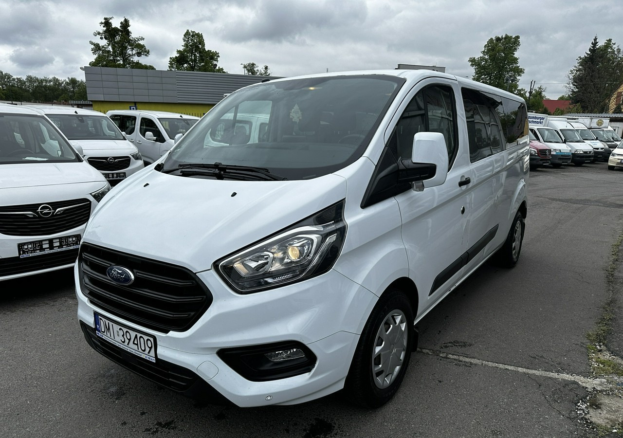 Ford Transit Custom Custom do przewozu Niepełnosprawnych inwalida rampa Model 2021 PFRO - Passenger van: picture 2 Ford Transit Custom Custom do przewozu Niepełnosprawnych inwalida rampa Model 2021 PFRO - Passenger van: picture 2