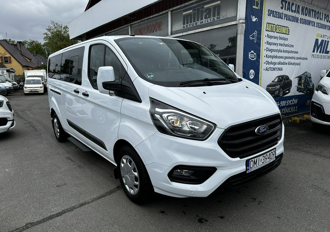 Ford Transit Custom Custom do przewozu Niepełnosprawnych inwalida rampa Model 2021 PFRO - Passenger van: picture 4 Ford Transit Custom Custom do przewozu Niepełnosprawnych inwalida rampa Model 2021 PFRO - Passenger van: picture 4