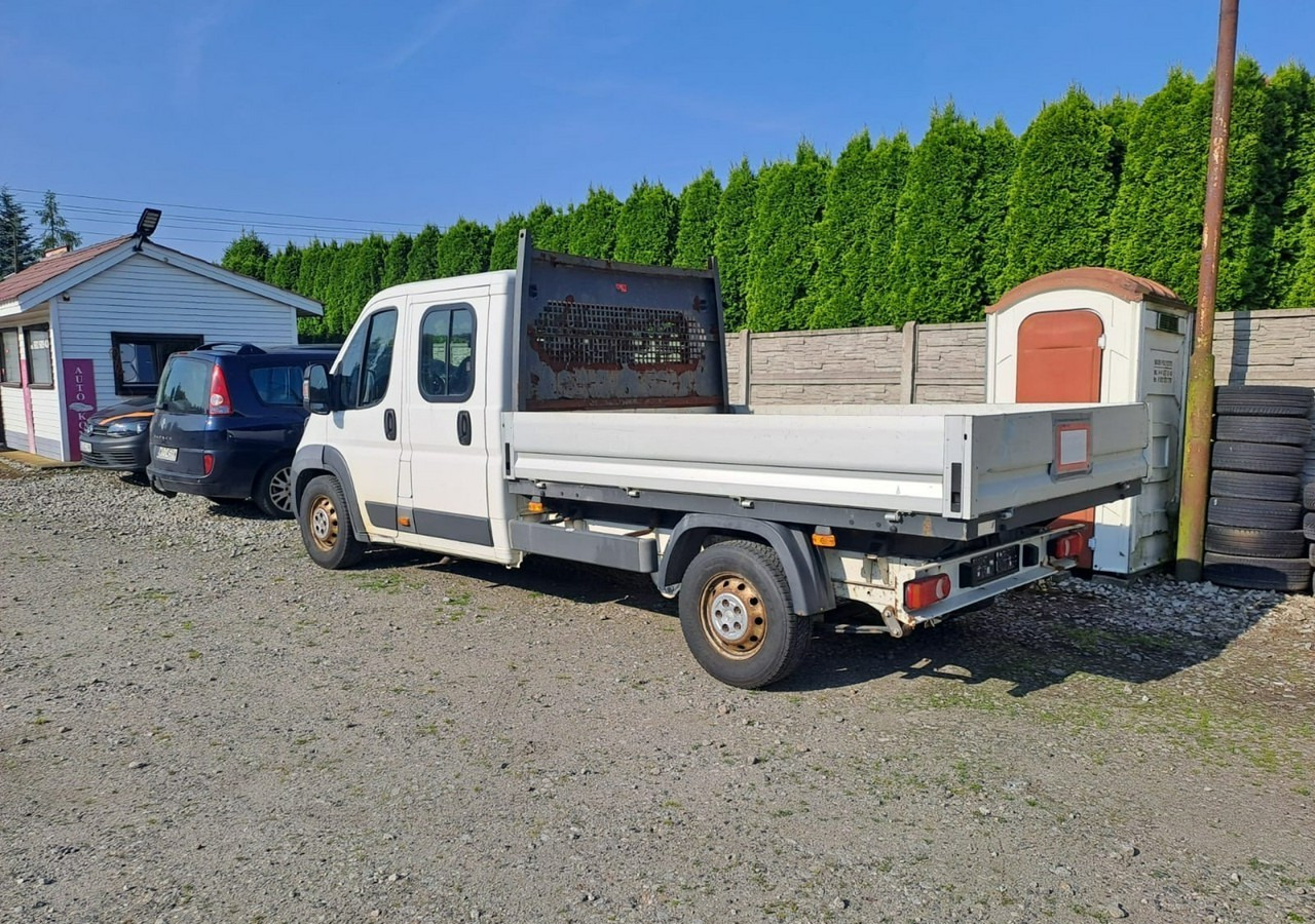 Peugeot Boxer Peugeot Boxer 2.0-130KM klima dokka Brygadówka doka 122tkm 2017 - Open body delivery van: picture 4 Peugeot Boxer Peugeot Boxer 2.0-130KM klima dokka Brygadówka doka 122tkm 2017 - Open body delivery van: picture 4