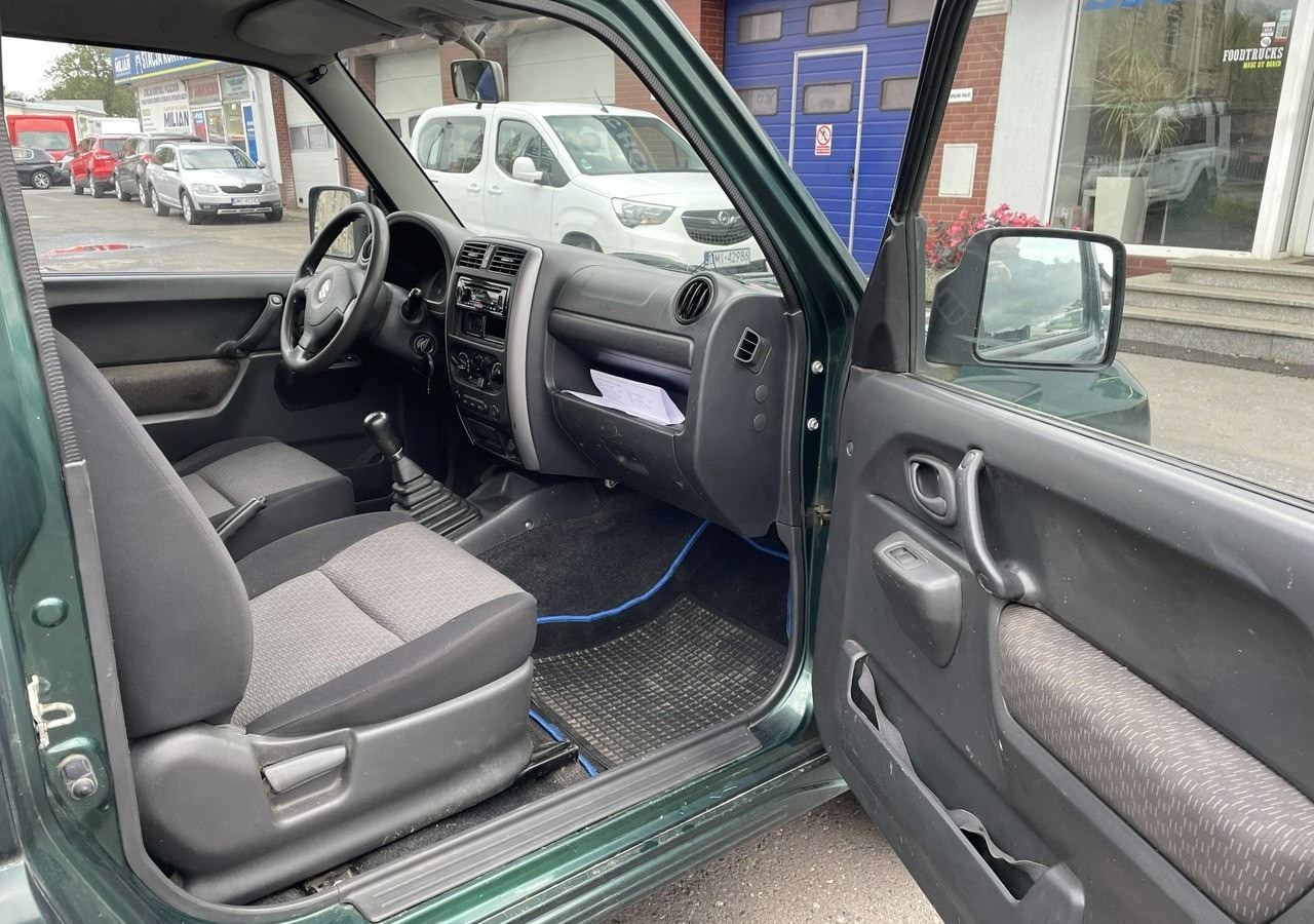 SUV Suzuki Jimny Suzuki Jimny 1.5 Diesel 4X4: picture 9