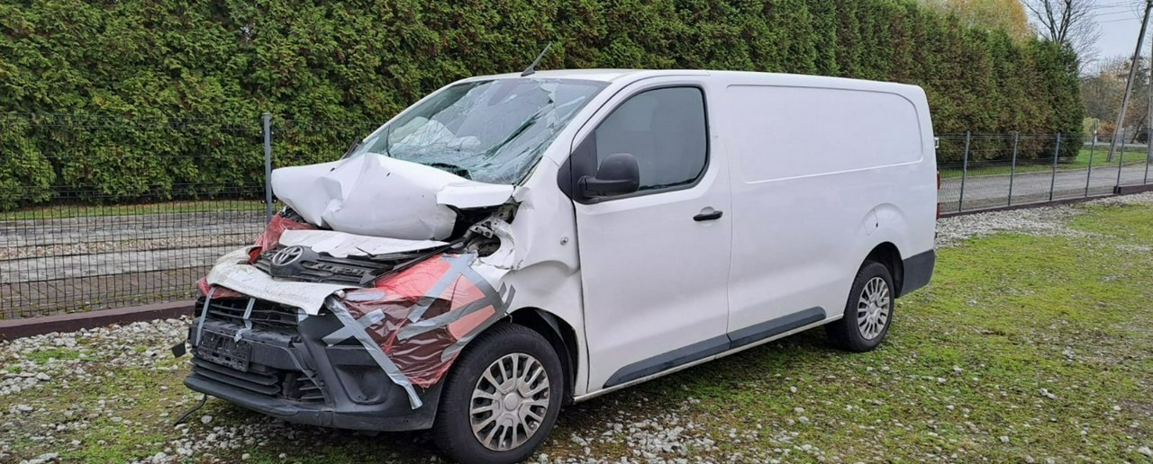 Toyota Proace Toyota Proace Maxi Klima chlodnia izoterma 2020 Salon PL - Refrigerated delivery van: picture 3 Toyota Proace Toyota Proace Maxi Klima chlodnia izoterma 2020 Salon PL - Refrigerated delivery van: picture 3
