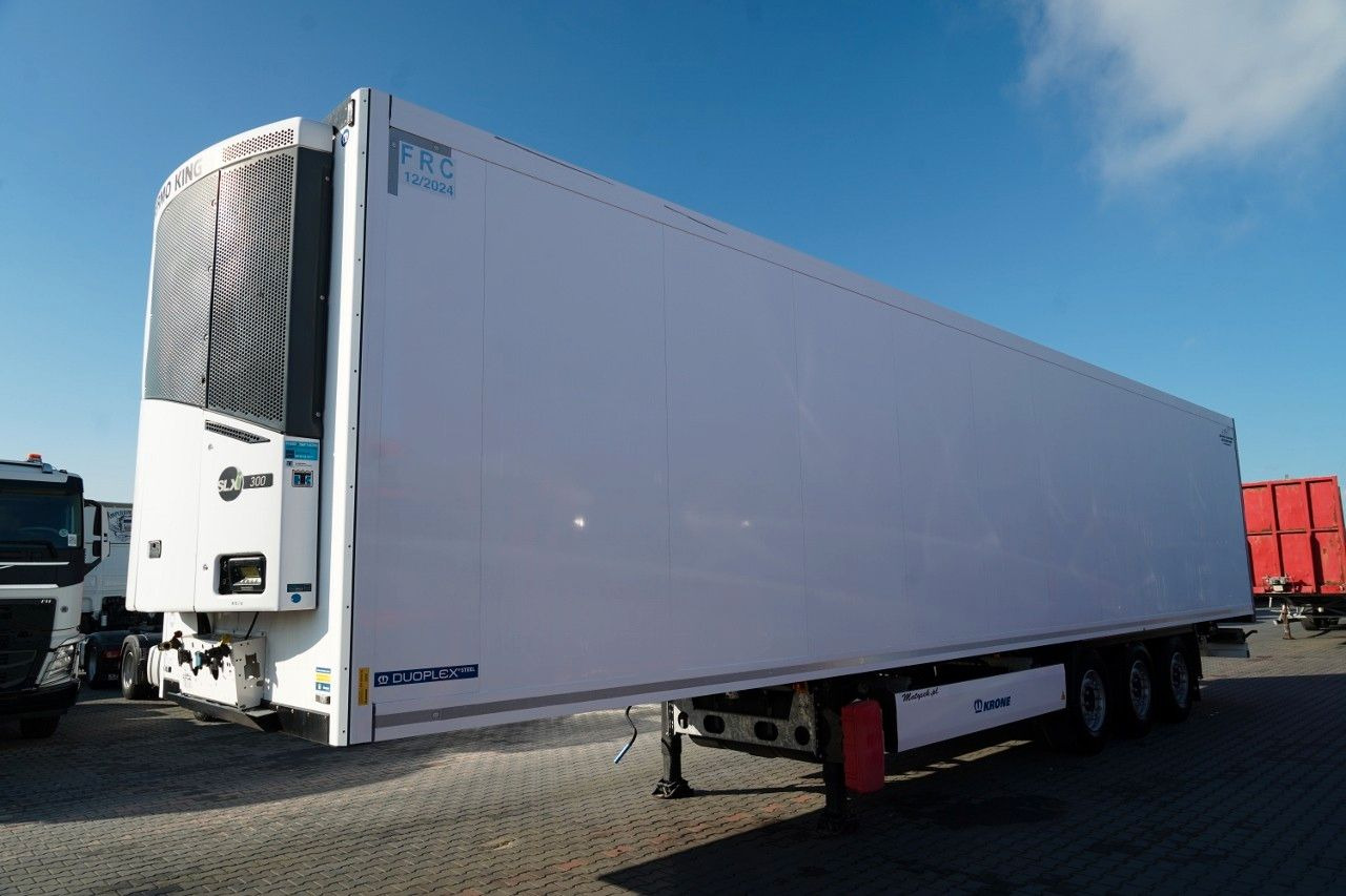 Krone CHŁODNIA / THERMO KING SLX 300 / OŚ PODNOSZONA - Refrigerator semi-trailer: picture 4 Krone CHŁODNIA / THERMO KING SLX 300 / OŚ PODNOSZONA - Refrigerator semi-trailer: picture 4