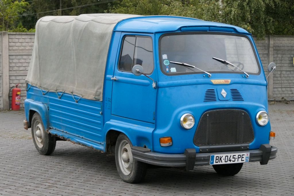 Renault R 21 ESTAFETTE 1000 / OLDTIMER - Minibus, Passenger van: picture 2 Renault R 21 ESTAFETTE 1000 / OLDTIMER - Minibus, Passenger van: picture 2