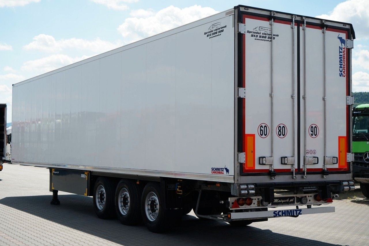 Schmitz Cargobull REFRIDGERATOR / THERMO KING SLX 200/PALLET BOX/ Schmitz Cargobull REFRIDGERATOR / THERMO KING SLX 200/PALLET BOX/ - Refrigerator semi-trailer: picture 5 Schmitz Cargobull REFRIDGERATOR / THERMO KING SLX 200/PALLET BOX/ Schmitz Cargobull REFRIDGERATOR / THERMO KING SLX 200/PALLET BOX/ - Refrigerator semi-trailer: picture 5