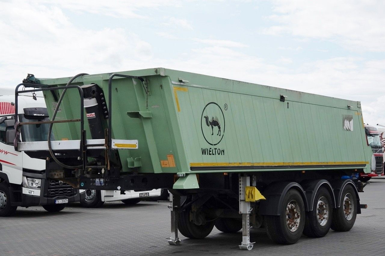 Schmitz Cargobull WYWROTKA 40 M3 / MULDA ALUMINIOWA / OŚ PODNOSZON - Tipper semi-trailer: picture 2 Schmitz Cargobull WYWROTKA 40 M3 / MULDA ALUMINIOWA / OŚ PODNOSZON - Tipper semi-trailer: picture 2