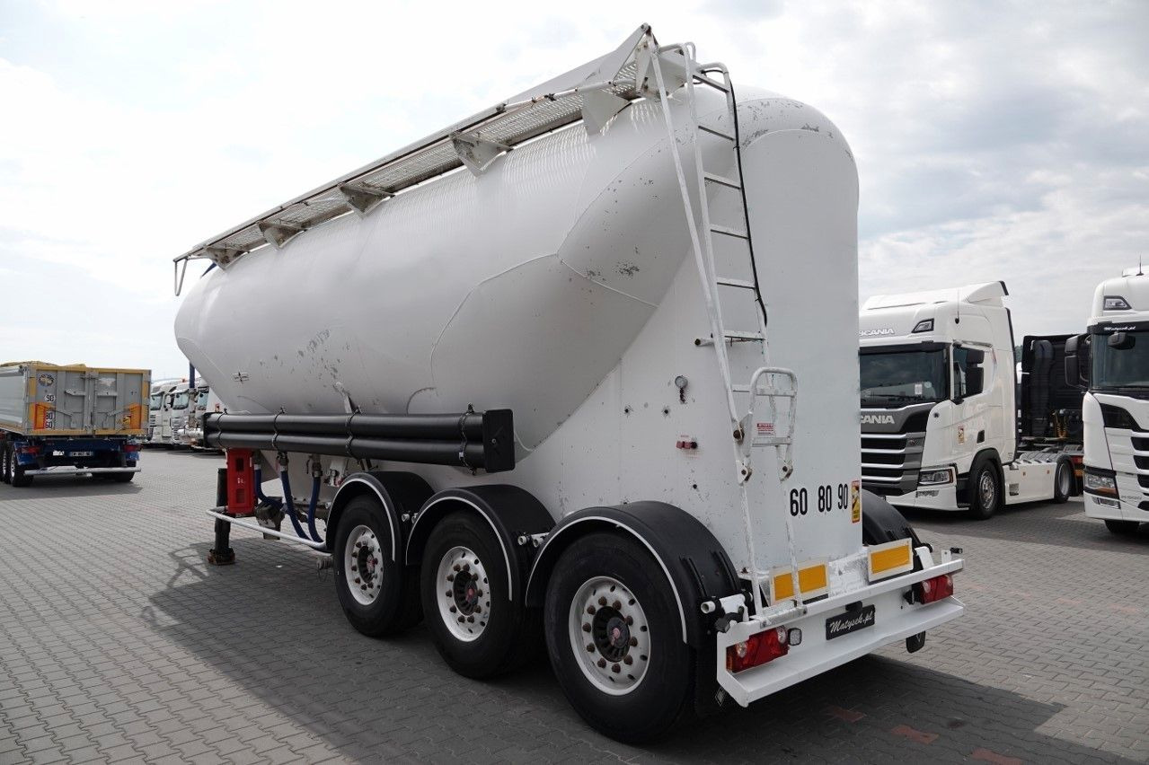 Spitzer CEMENTONACZEPA / 37 000 L / SILOS / 3 KOMORY - Silo semi-trailer: picture 5 Spitzer CEMENTONACZEPA / 37 000 L / SILOS / 3 KOMORY - Silo semi-trailer: picture 5