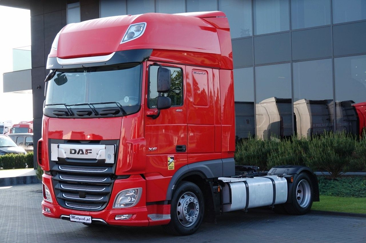 DAF XF 480 / LOW DECK / MEGA / 2021 / SSC / PO ZŁOTY - Tractor truck: picture 2 DAF XF 480 / LOW DECK / MEGA / 2021 / SSC / PO ZŁOTY - Tractor truck: picture 2